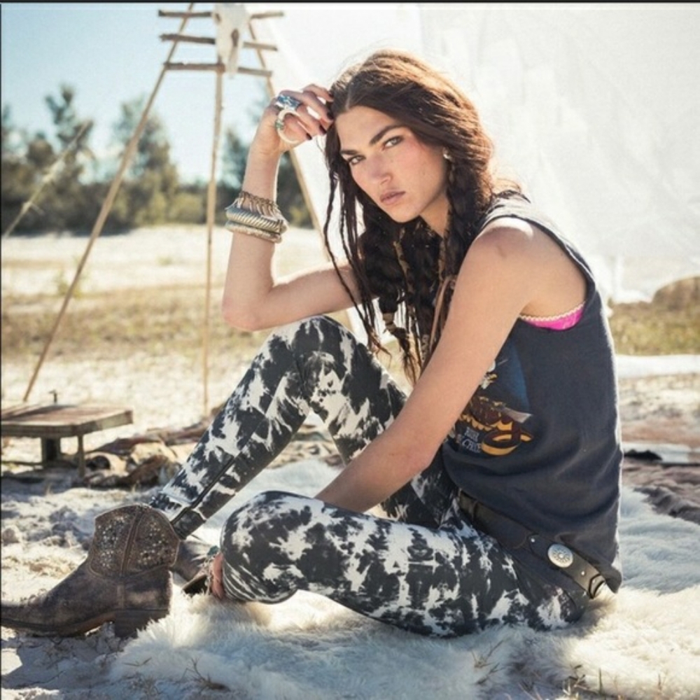 Found- ISO Motley crew leggings size 8